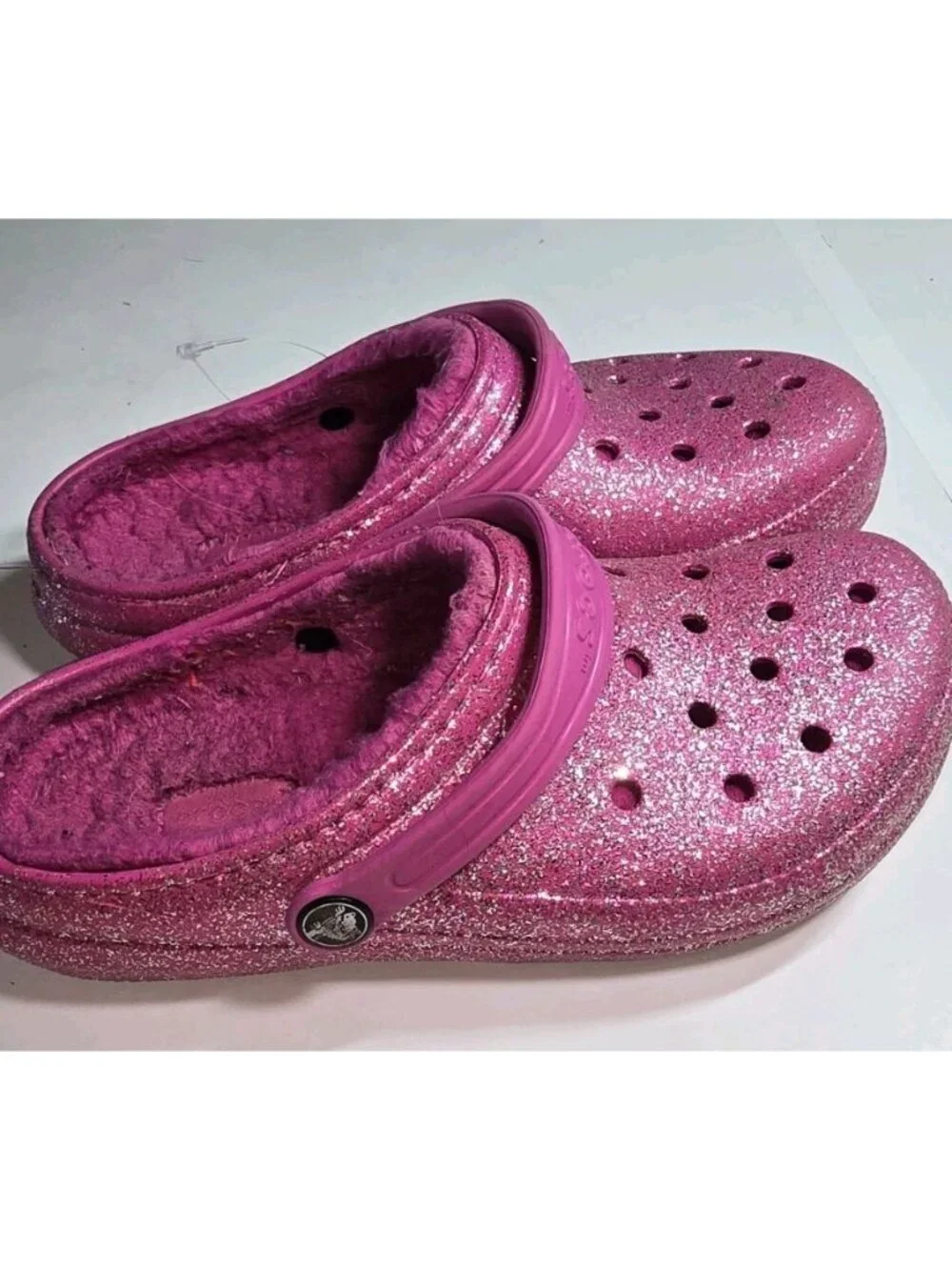 Girls Sparkly Pink Crocs Classic Lined Clog Size J4 With Glitter Finish & Fuzzy